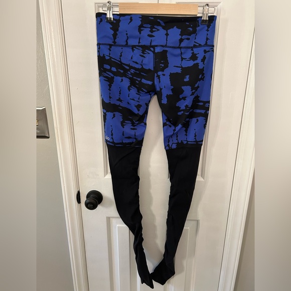 Alo Size S Small Blue and Black Goddess Leggings - Picture 3 of 5
